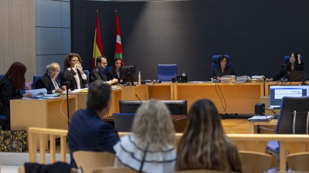 Sala donde se celebra el juicio por el asesinato de Aintzane Pujana. Foto: EFE.