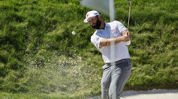 Jon Rahm, ostiralean egindako ibilbidearen une batean. Argazkia: EFE. 