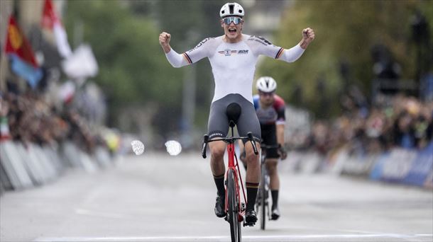 Niklas Behrens festeja su victoria, este viernes. Foto: EFE.