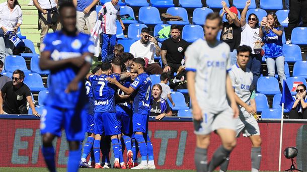 Jugadpres del Getafe celebran el segundo gol. Foto: Efe.