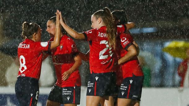 Las jugadoras de Osasuna festejan uno de los goles logrados en Zaragoza. Foto: Osasuna. 