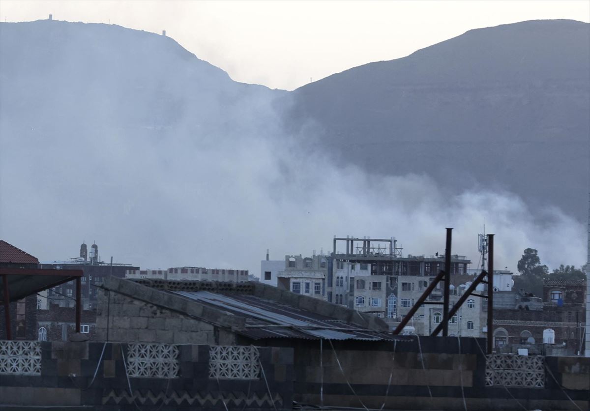 Ataques en Saná, capital de Yemen. Foto: EFE