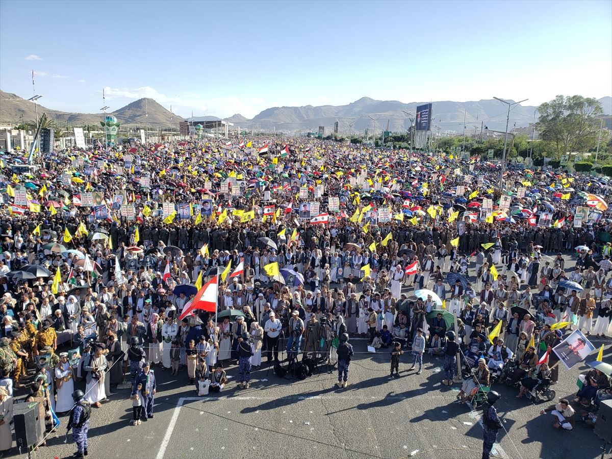 Multitudinaria manifestación en Yemen. Foto: EFE