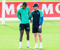 Nico Williams y Mikel Vesga son baja para el partido de este domingo ante el Girona