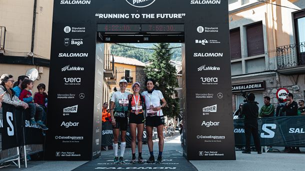 Julia Font, Rosa Lara y Oihana Kortazar en la línea de meta. Foto: Salomon Marató Pirineu