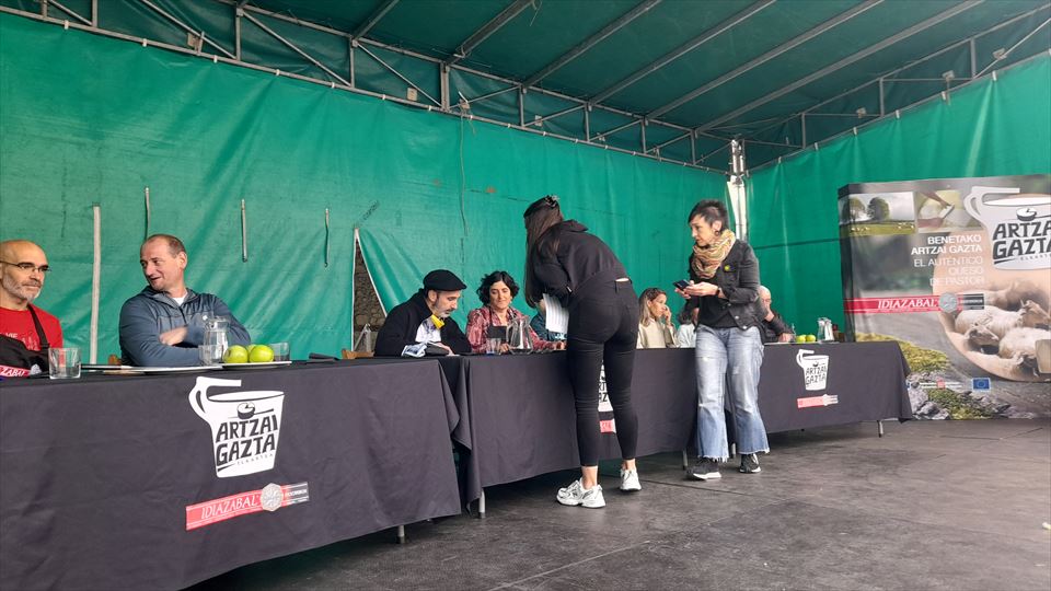 11.	Jurado de la XXXVIII. Edición del Concurso Provincial de Queso de Pastor