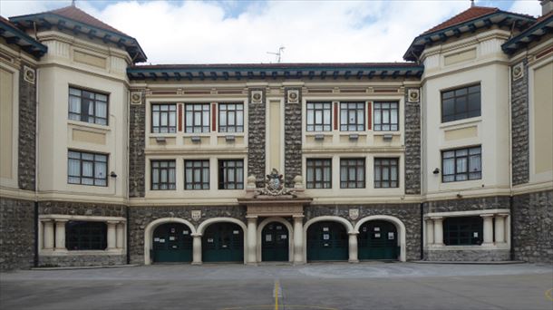 La escuela de Tomás Camacho cumple 100 años  en un momento especialmente crítico