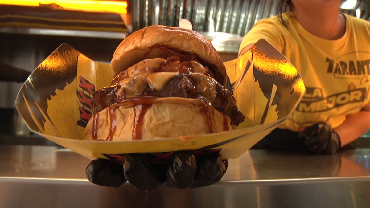 The Champions Burger. EITB Mediaren bideo batetik ateratako irudia.