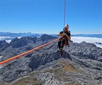 Los hermanos Pou abren una nueva vía en los Picos de Europa