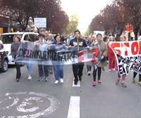 Vecinos del barrio de Coronación de Vitoria-Gasteiz salen a la calle contra la delincuencia