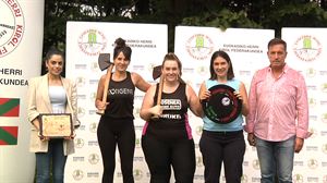 Harri-jasotzaileen eta aizkolarien Euskal Herriko txapelketetako emakumezkoen finalak aurkeztu dituzte