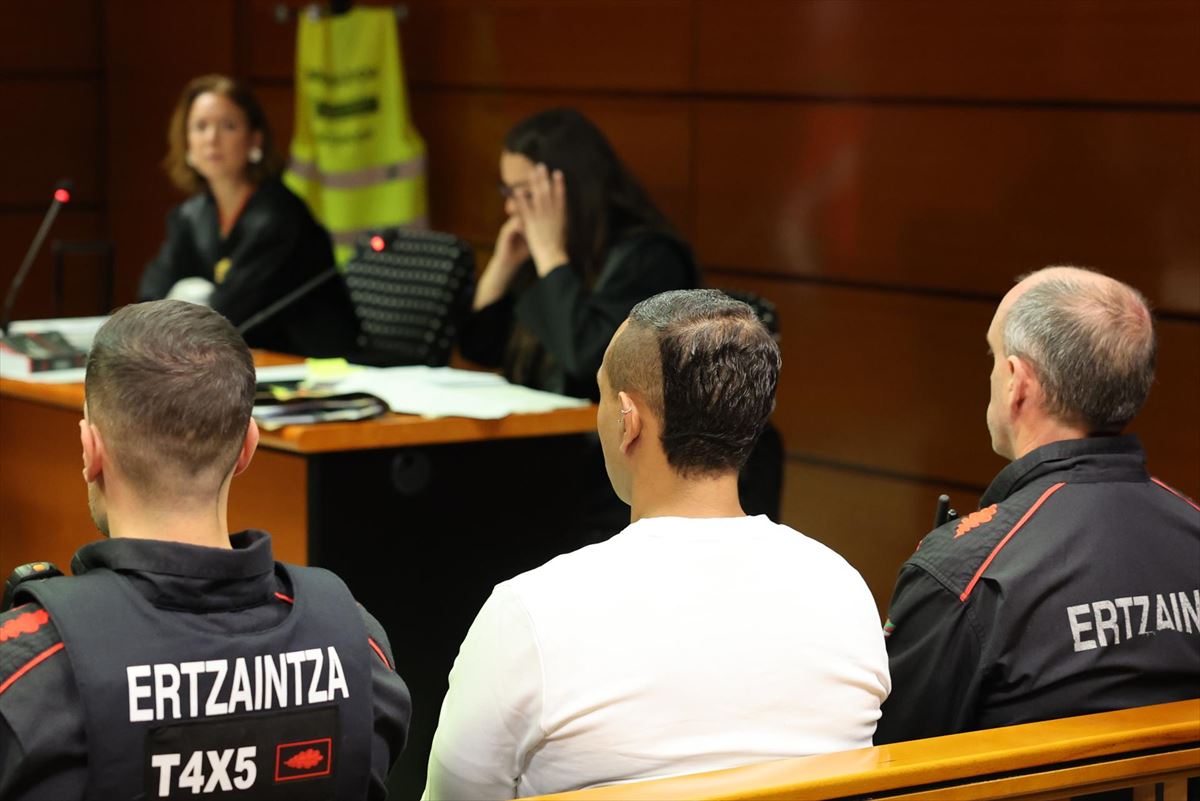 El acusado durante la sesión del juicio celebrada este lunes. Foto: EFE