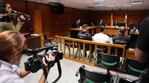 Uno de los momentos captados por las cámaras durante el juicio. Foto: EFE