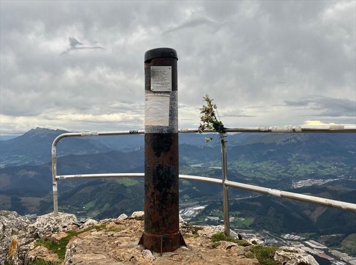 Udalatx, tras la desaparición de la cruz. Foto: Ayuntamiento de Arrasate