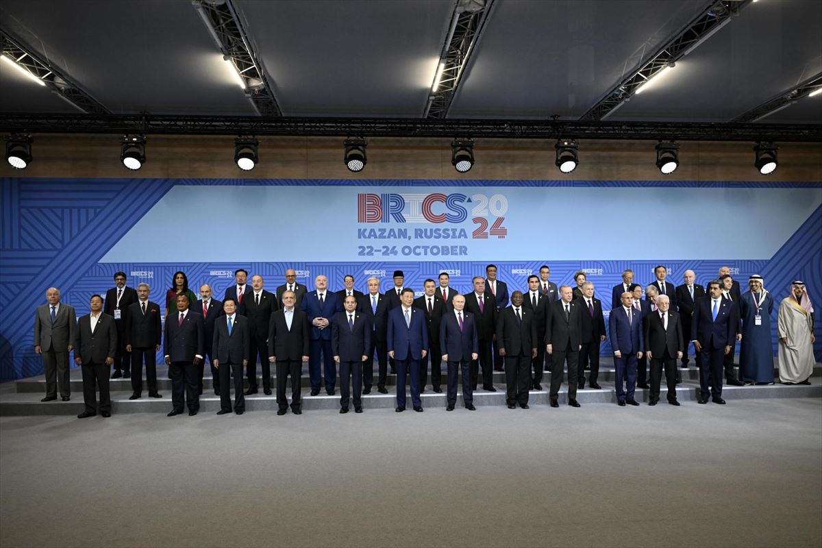 Foto de familia de los líderes de los estados miembros del grupo de los BRICS en Kazán (Rusia). Foto: EFE