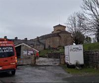 Queman la puerta de acceso al Santuario de San Miguel de Aralar