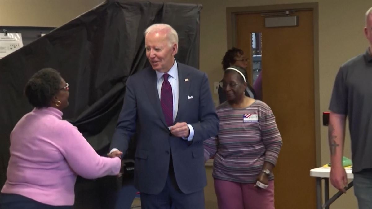 Joe Biden bozkatzen. Agentzietako bideo batetik ateratako irudia.