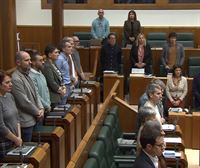 Minuto de silencio en el Parlamento Vasco en solidaridad con los afectados por la DANA