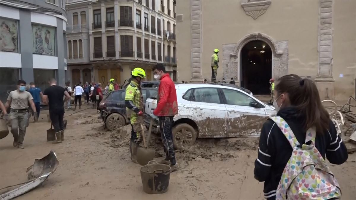 Equipos de rescate en Letur (Albacete). Foto: EFE