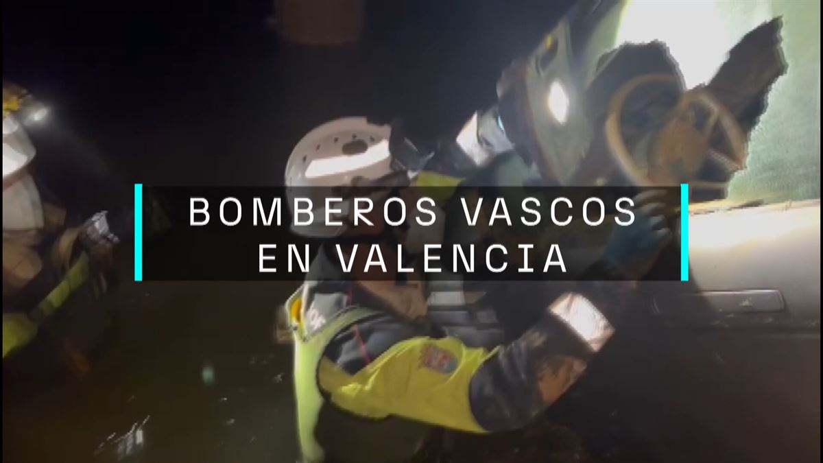 Hemos acompañado a los bomberos vascos que han ido a Valencia 