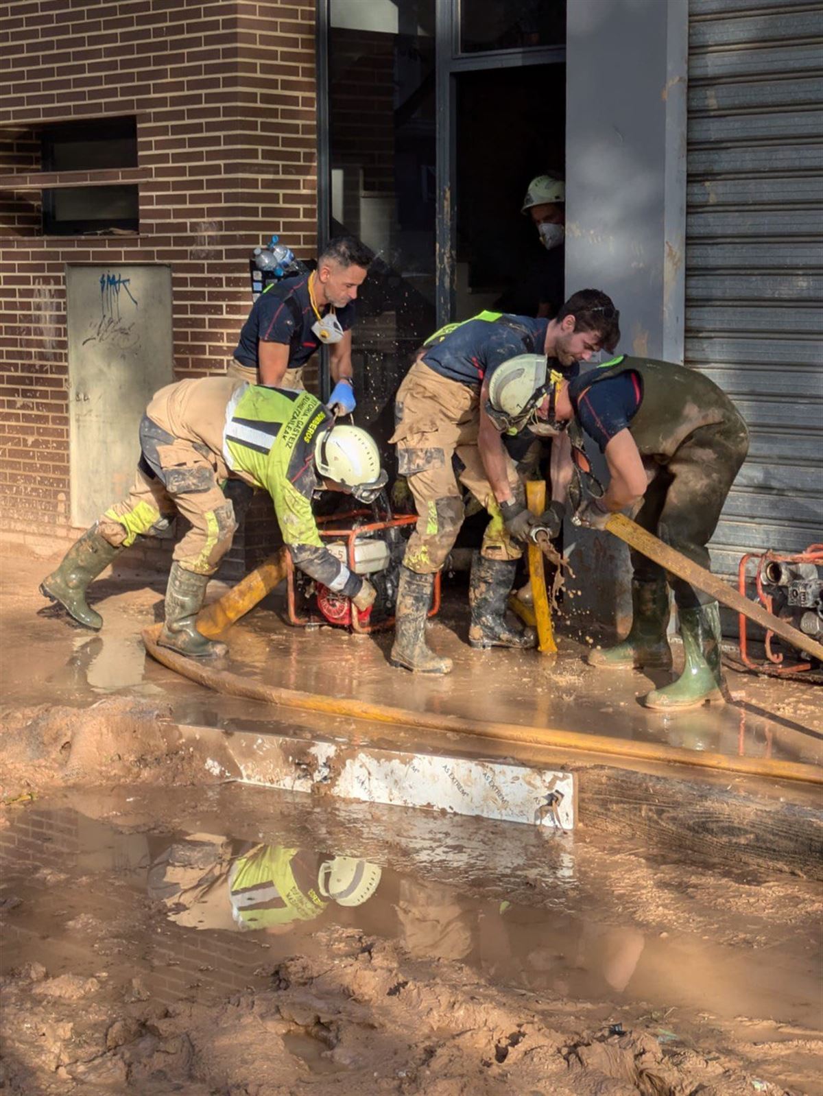 Bomberos de Gasteiz en Masanasa