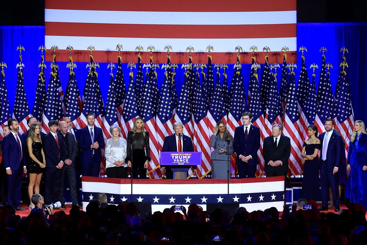 Donald Trump, celebrando su triunfo, hoy en Florida. Foto: EFE