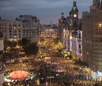 Una multitudinaria manifestación toma el centro de Valencia para exigir la dimisión de Mazón