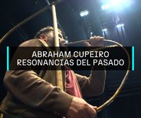 El gallego Abraham Cupeiro crea música utilizando réplicas de instrumentos históricos hechos por él