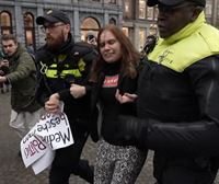 Decenas de detenidos en Ámsterdam durante una manifestación propalestina prohibida