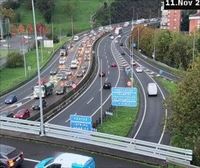 Normaltasuna A-8an, AP-8an eta Txorierriko igarobidean, goiz korapilatsu baten ostean