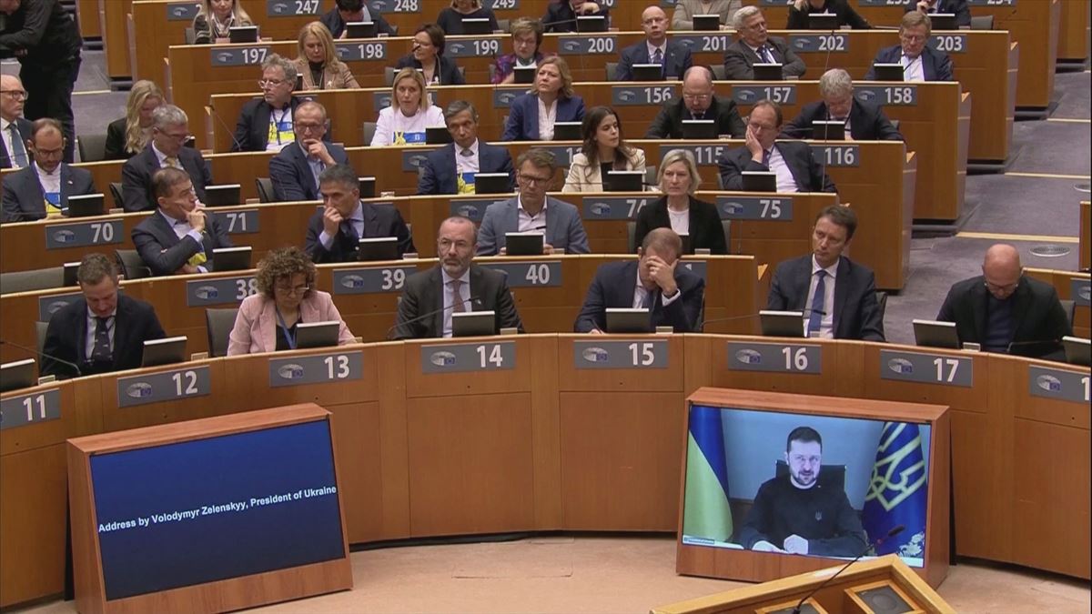 Volodimir Zelenski ante el Parlamento europeo