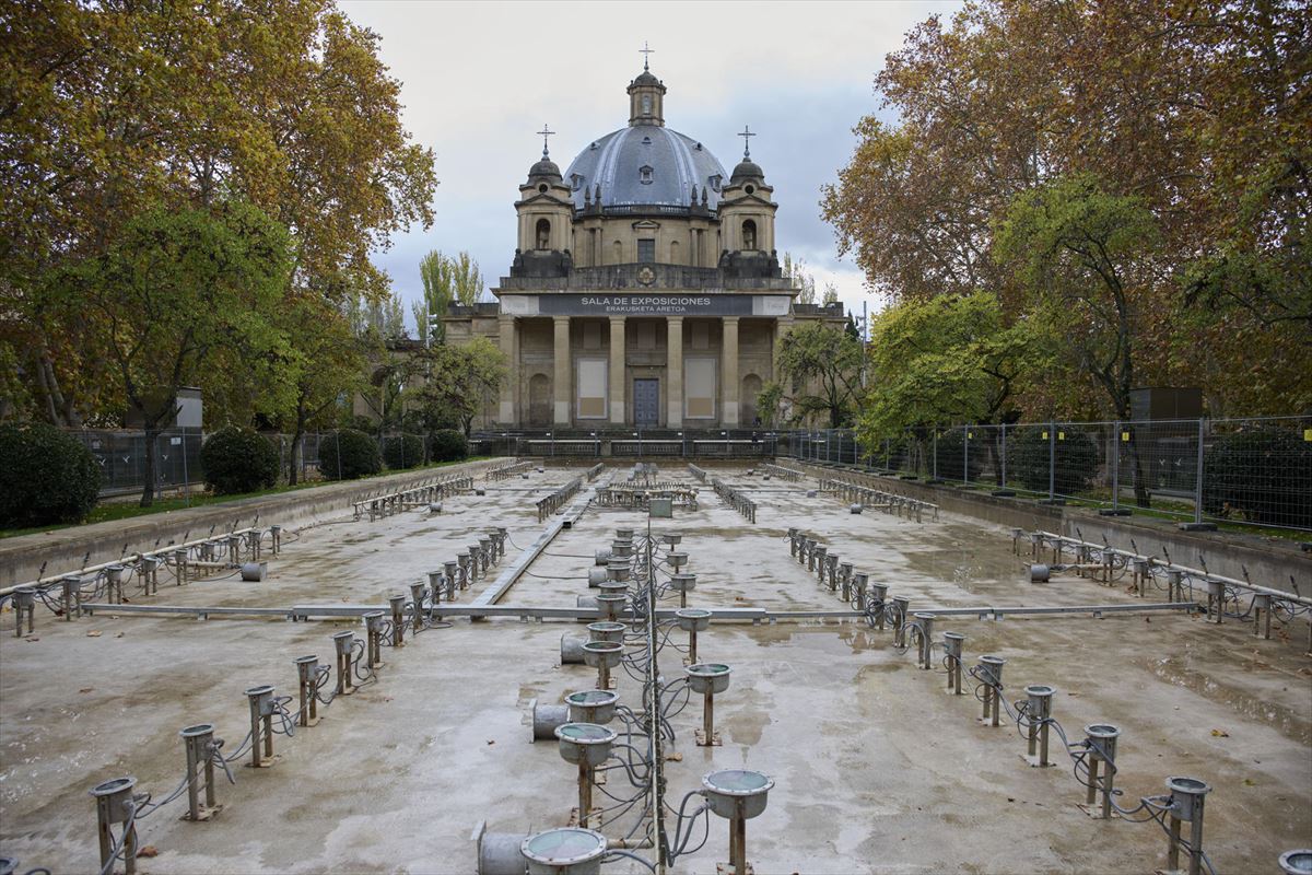 Iruñeko Erorien Monumentua, artxiboko irudi batean