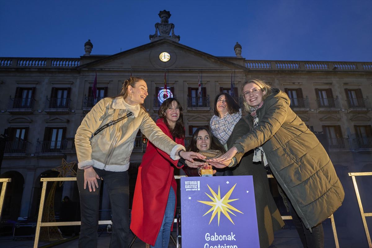 Momento del encendido. Foto: EFE.