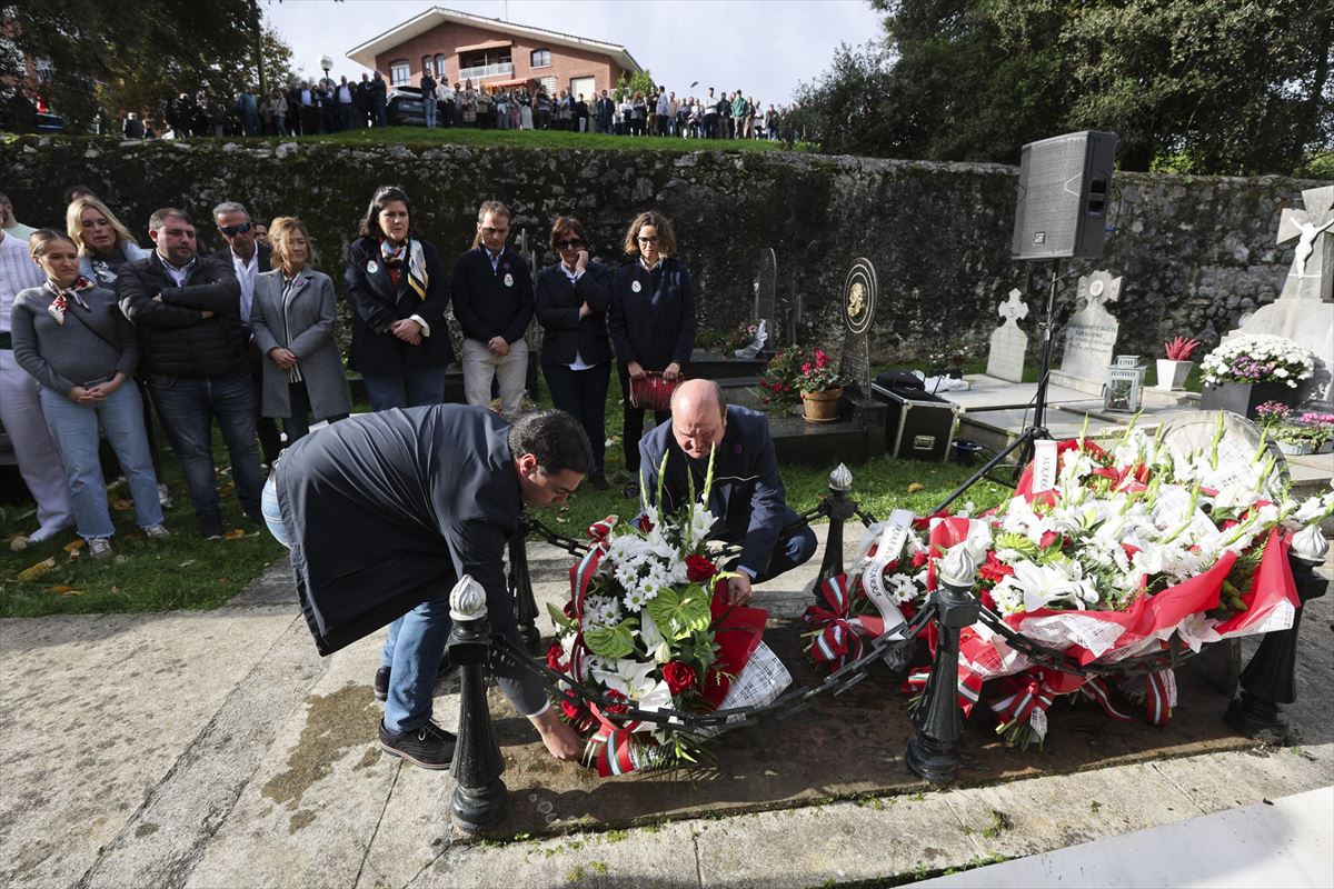 Homenaje a Sabino Arana en Sukarrieta. Foto: EFE