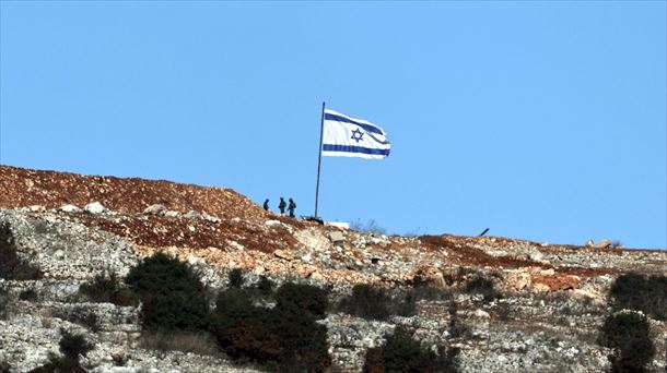 Israelgo soldaduak gaur Libanoko mugan, Avivimen. Argazkia: EFE