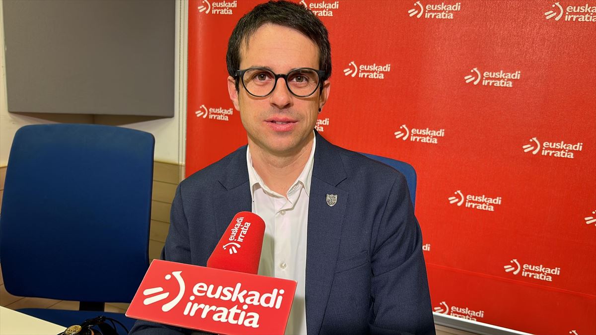 Pello Otxandiano en Euskadi Irratia