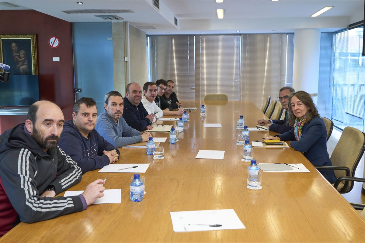 Reunión en Vitoria-Gasteiz con la delegada del Gobierno español en la CAV, Marisol Garmendia. Foto: EFE