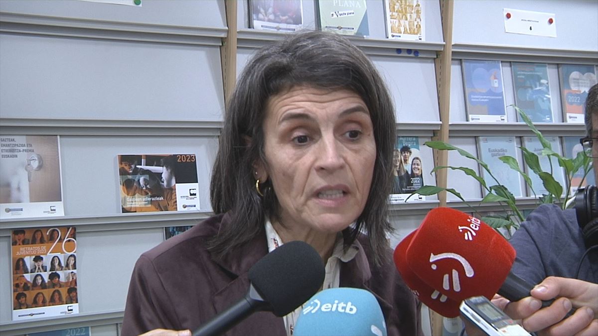 Nerea Melgosa, tras la reunión de la Conferencia Sectorial de Infancia y Adolescencia. EITB Media.