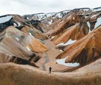 Es un lugar rodeado de lavas lleno de color