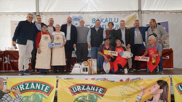 Txapeldunak y jurado del Concurso de Bacalao en Eibar