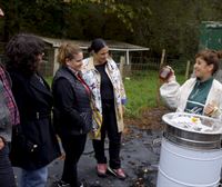 Actividades naturales, yoga y euskal dantzak, hay de todo en ''Habitaciones para dos''