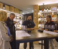 ¿Saben de vinos los concursantes de Mercedes Etxea y El Guardaviñas? Nos lo demuestran en 'The One Wine'