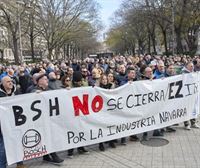 Ezkirozko BSH lantegiaren itxieraren aurkako manifestazioa, gaur, Iruñean