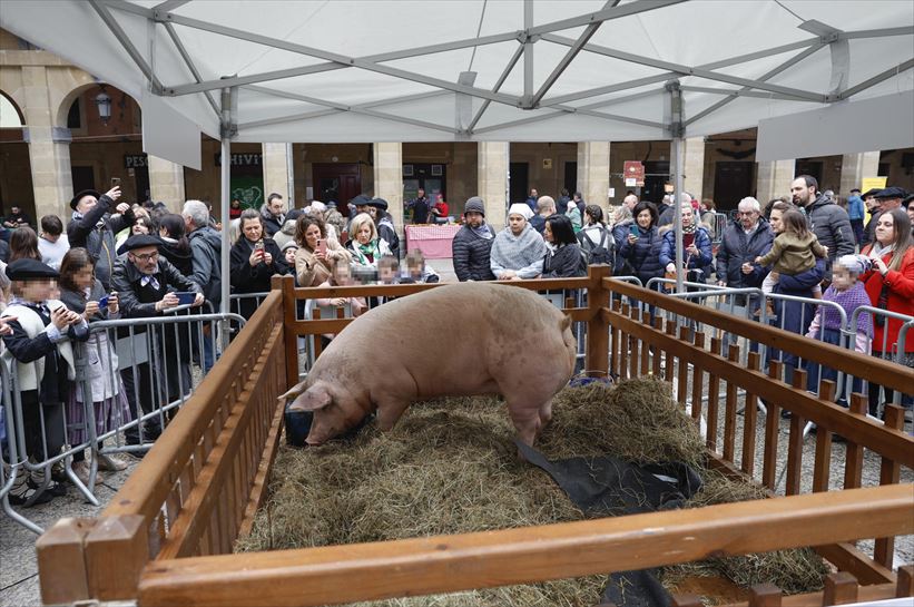 Feria de Santo Tomás en San Sebastián. Foto: EFE