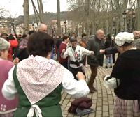 Milaka lagun Bilboko San Tomas azokan