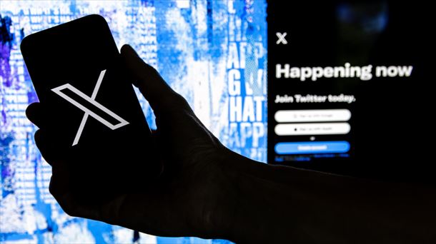 X (lehen Twitter) sare sozialaren interfazea
