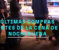 Los mercados se llenan de clientes que compran productos que deleitarán a los comensales esta Nochebuena