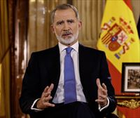 El rey Felipe VI llama a la serenidad ante una contienda política atronadora 