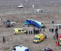 Primeras imágenes del punto en el que se ha estrellado el avión de Kazajistán