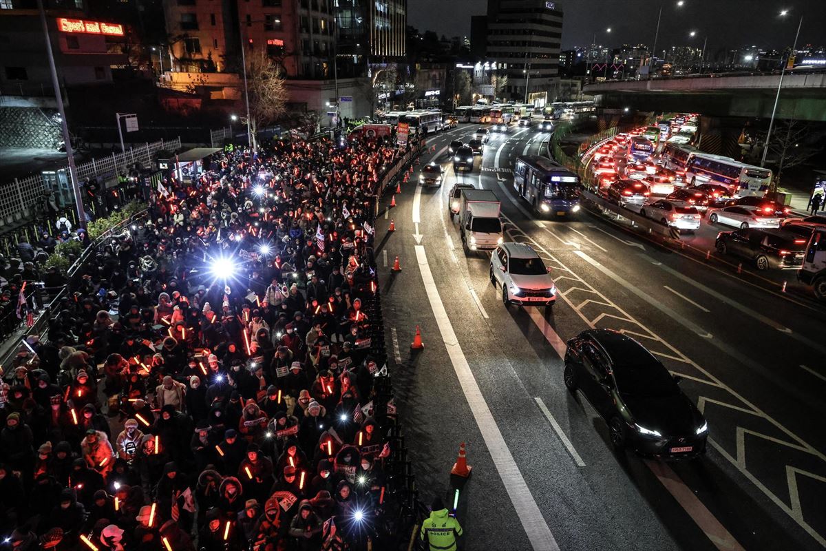 Protestak Seuleko kaleetan Argazkia: EFE